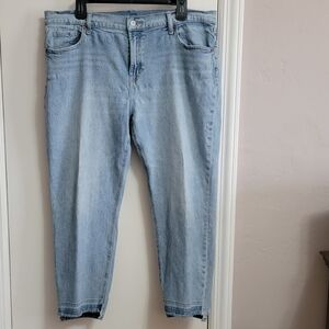 Old Navy mid-rise boyfriend jeans